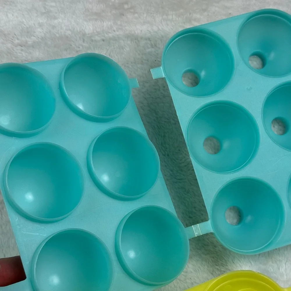 Vintage Jell-O Jiggler Egg Molds Set of 2 Yellow Teal Plastic Easter Kitchenware